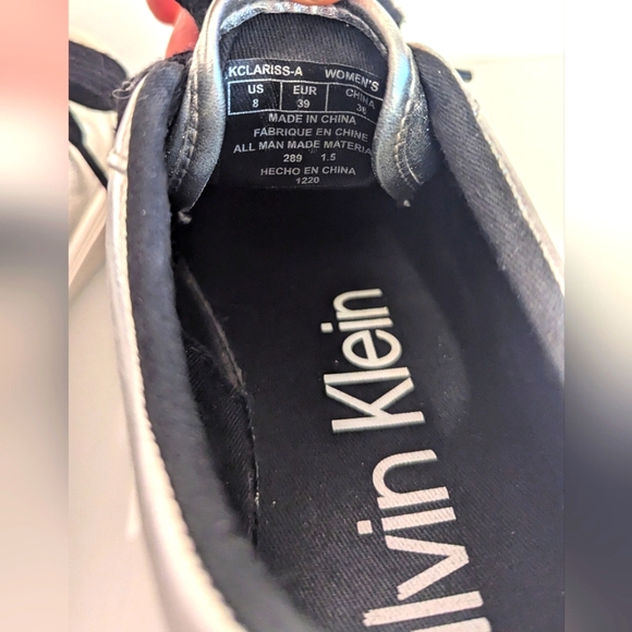 Calvin Klein Lariss Silver sneakers 8US - Picture 2 of 5